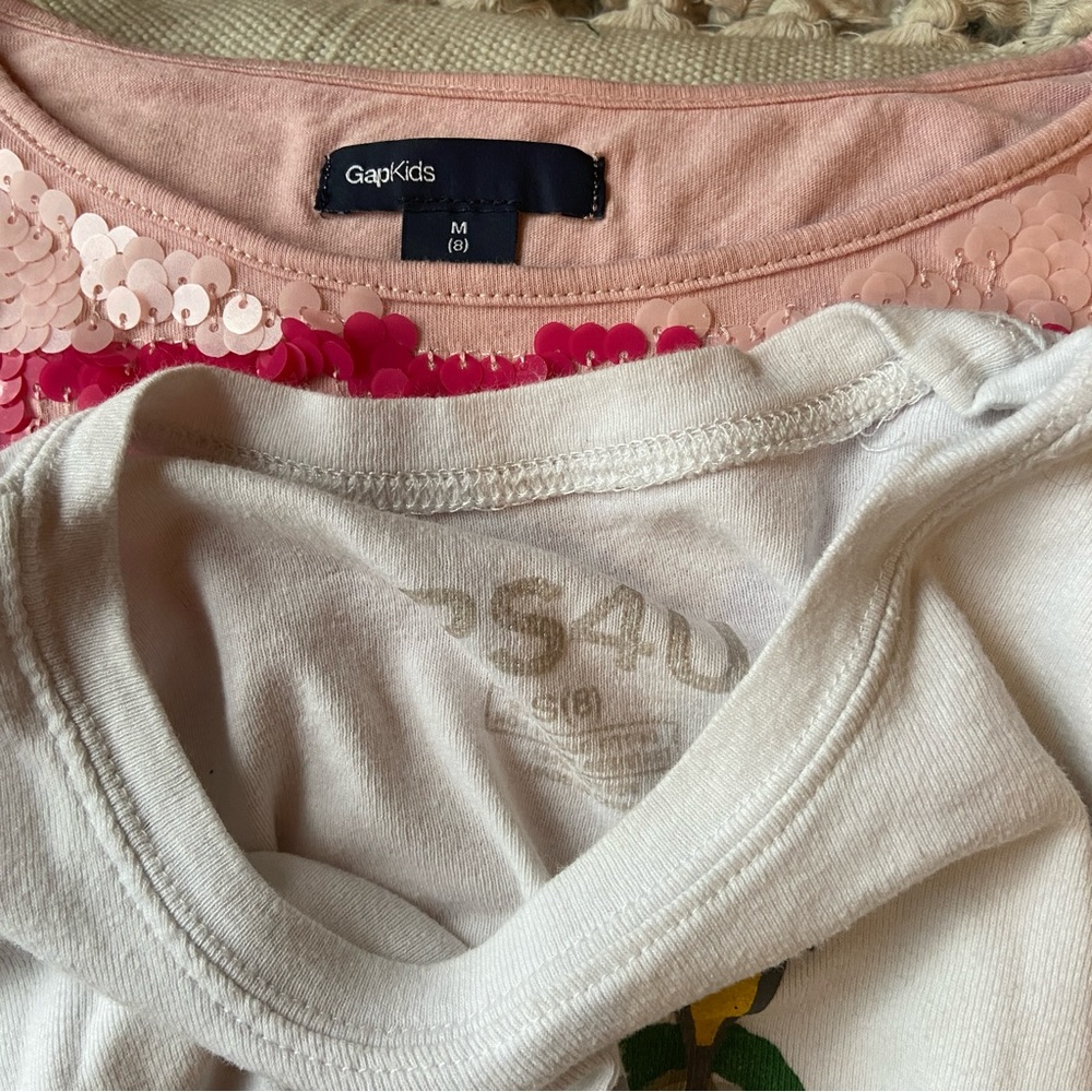 💕 Gap tee bundle - Picture 2 of 2